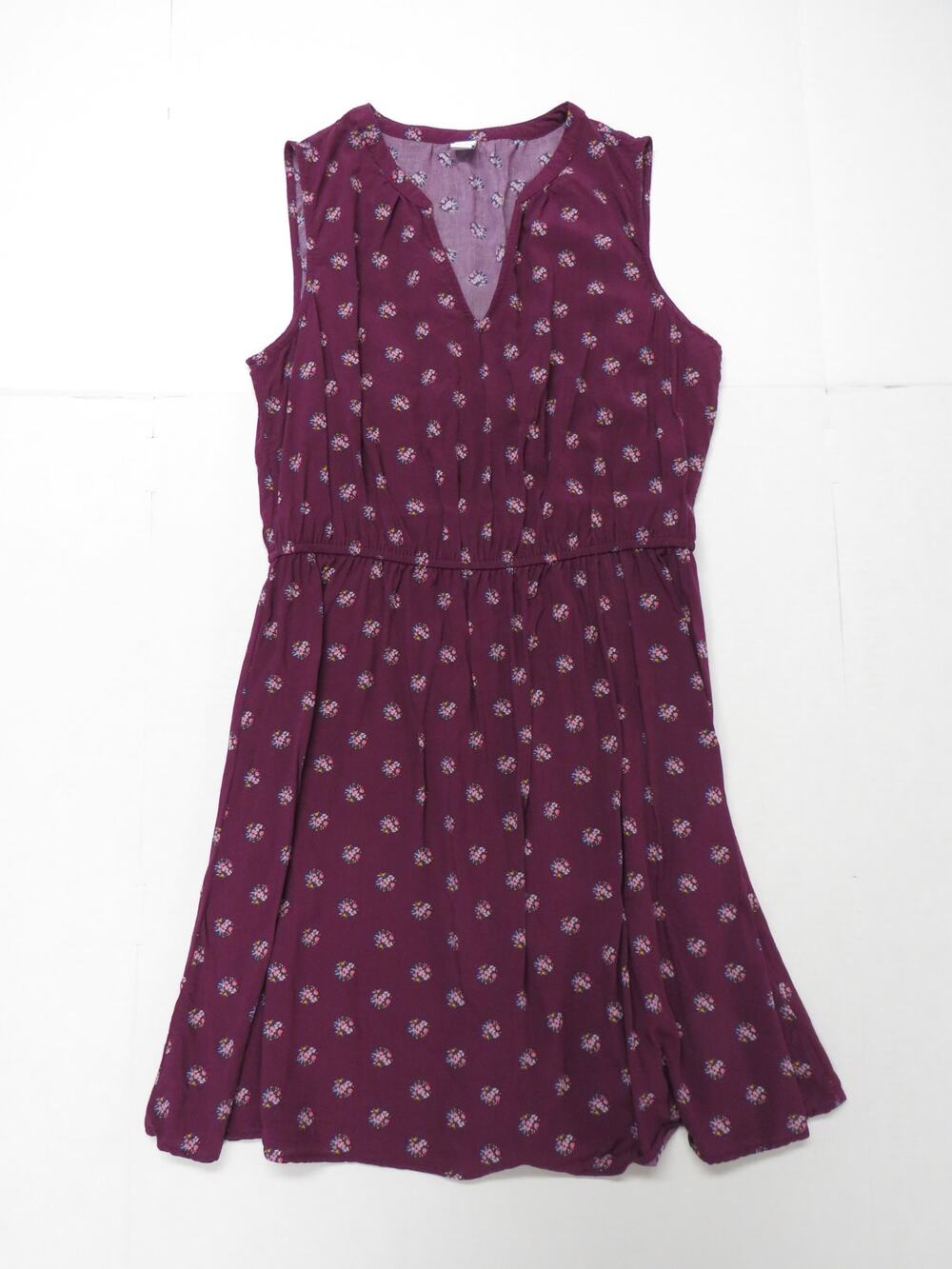 Old Navy Women's Large Floral Dress V Neck Sleeveless Knee Length Berry Cottage